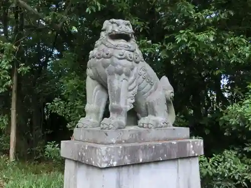 竈山神社の狛犬