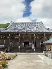 八浄寺の本殿