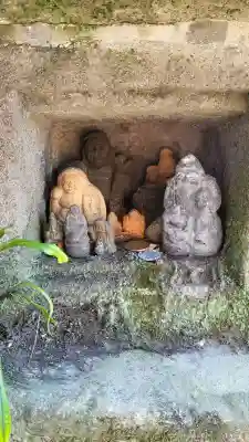鹿児島神社の{uncategorized: "未分類", other: "その他", undefined: "問題あり", building: "その他建物", grave: "お墓", sacred_gate: "鳥居", guardian: "狛犬", statue: "像", buddha: "仏像", history: "歴史", nature: "自然", garden: "庭園", animal: "動物", pagoda: "塔", temizu: "手水舎", mountain_gate: "山門・神門", sanctuary: "本殿・本堂", subordinate: "末社・摂社", art: "芸術", scenery: "景色", jizo: "地蔵", ema: "絵馬", goshuin: "御朱印", omikuji: "おみくじ", items: "授与品その他", amulet: "お守り", goshuincho: "御朱印帳", eats: "食事", festival: "お祭り", votive_dance: "神楽", shichigosan: "七五三参", wedding: "結婚式", experience: "体験その他", initially: "初詣", around: "周辺", anti_infection: "感染症対策"}