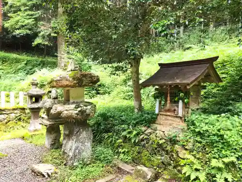 貴船神社の末社