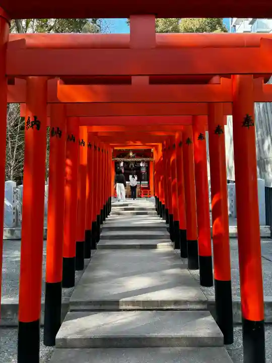 生田神社の{uncategorized: "未分類", other: "その他", undefined: "問題あり", building: "その他建物", grave: "お墓", sacred_gate: "鳥居", guardian: "狛犬", statue: "像", buddha: "仏像", history: "歴史", nature: "自然", garden: "庭園", animal: "動物", pagoda: "塔", temizu: "手水舎", mountain_gate: "山門・神門", sanctuary: "本殿・本堂", subordinate: "末社・摂社", art: "芸術", scenery: "景色", jizo: "地蔵", ema: "絵馬", goshuin: "御朱印", omikuji: "おみくじ", items: "授与品その他", amulet: "お守り", goshuincho: "御朱印帳", eats: "食事", festival: "お祭り", votive_dance: "神楽", shichigosan: "七五三参", wedding: "結婚式", experience: "体験その他", initially: "初詣", around: "周辺", anti_infection: "感染症対策"}