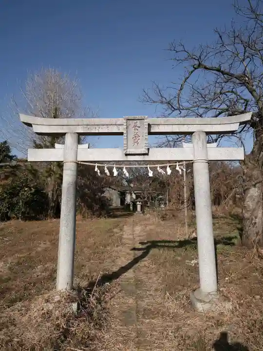 大行院神明殿の{uncategorized: "未分類", other: "その他", undefined: "問題あり", building: "その他建物", grave: "お墓", sacred_gate: "鳥居", guardian: "狛犬", statue: "像", buddha: "仏像", history: "歴史", nature: "自然", garden: "庭園", animal: "動物", pagoda: "塔", temizu: "手水舎", mountain_gate: "山門・神門", sanctuary: "本殿・本堂", subordinate: "末社・摂社", art: "芸術", scenery: "景色", jizo: "地蔵", ema: "絵馬", goshuin: "御朱印", omikuji: "おみくじ", items: "授与品その他", amulet: "お守り", goshuincho: "御朱印帳", eats: "食事", festival: "お祭り", votive_dance: "神楽", shichigosan: "七五三参", wedding: "結婚式", experience: "体験その他", initially: "初詣", around: "周辺", anti_infection: "感染症対策"}