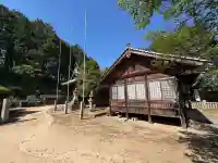 倉神社の{uncategorized: "未分類", other: "その他", undefined: "問題あり", building: "その他建物", grave: "お墓", sacred_gate: "鳥居", guardian: "狛犬", statue: "像", buddha: "仏像", history: "歴史", nature: "自然", garden: "庭園", animal: "動物", pagoda: "塔", temizu: "手水舎", mountain_gate: "山門・神門", sanctuary: "本殿・本堂", subordinate: "末社・摂社", art: "芸術", scenery: "景色", jizo: "地蔵", ema: "絵馬", goshuin: "御朱印", omikuji: "おみくじ", items: "授与品その他", amulet: "お守り", goshuincho: "御朱印帳", eats: "食事", festival: "お祭り", votive_dance: "神楽", shichigosan: "七五三参", wedding: "結婚式", experience: "体験その他", initially: "初詣", around: "周辺", anti_infection: "感染症対策"}