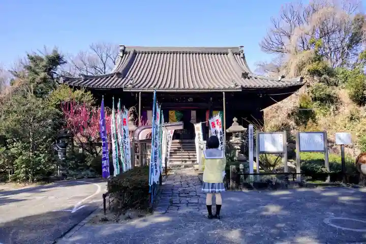 観福寺の{uncategorized: "未分類", other: "その他", undefined: "問題あり", building: "その他建物", grave: "お墓", sacred_gate: "鳥居", guardian: "狛犬", statue: "像", buddha: "仏像", history: "歴史", nature: "自然", garden: "庭園", animal: "動物", pagoda: "塔", temizu: "手水舎", mountain_gate: "山門・神門", sanctuary: "本殿・本堂", subordinate: "末社・摂社", art: "芸術", scenery: "景色", jizo: "地蔵", ema: "絵馬", goshuin: "御朱印", omikuji: "おみくじ", items: "授与品その他", amulet: "お守り", goshuincho: "御朱印帳", eats: "食事", festival: "お祭り", votive_dance: "神楽", shichigosan: "七五三参", wedding: "結婚式", experience: "体験その他", initially: "初詣", around: "周辺", anti_infection: "感染症対策"}