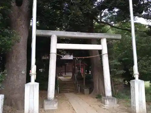 神明社の鳥居