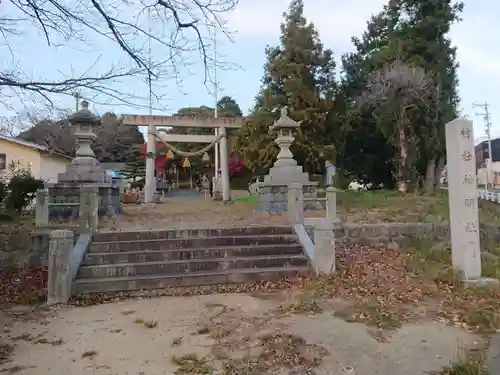 神明社の鳥居