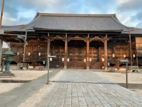 本山専修寺の本殿・本堂