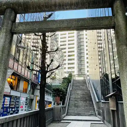 宮益御嶽神社の鳥居