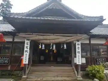八坂社 (富来神社) の本殿・本堂