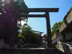 伊勢山皇大神宮の鳥居