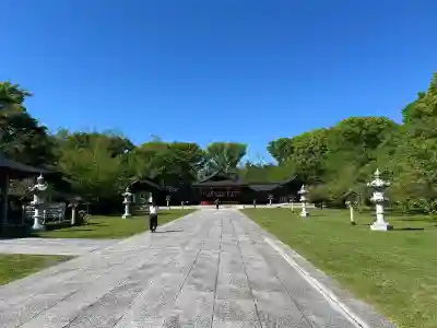 長野縣護國神社の{uncategorized: "未分類", other: "その他", undefined: "問題あり", building: "その他建物", grave: "お墓", sacred_gate: "鳥居", guardian: "狛犬", statue: "像", buddha: "仏像", history: "歴史", nature: "自然", garden: "庭園", animal: "動物", pagoda: "塔", temizu: "手水舎", mountain_gate: "山門・神門", sanctuary: "本殿・本堂", subordinate: "末社・摂社", art: "芸術", scenery: "景色", jizo: "地蔵", ema: "絵馬", goshuin: "御朱印", omikuji: "おみくじ", items: "授与品その他", amulet: "お守り", goshuincho: "御朱印帳", eats: "食事", festival: "お祭り", votive_dance: "神楽", shichigosan: "七五三参", wedding: "結婚式", experience: "体験その他", initially: "初詣", around: "周辺", anti_infection: "感染症対策"}