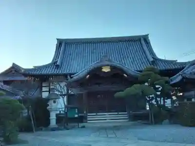 光明寺の本殿・本堂