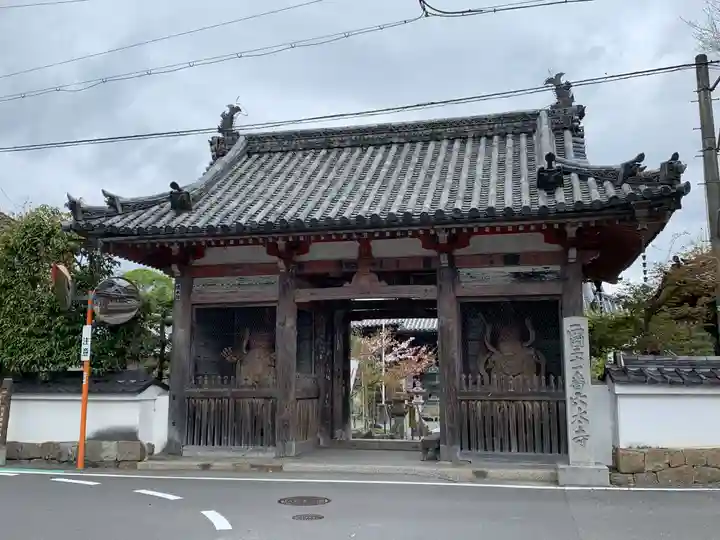 穴太寺の山門・神門