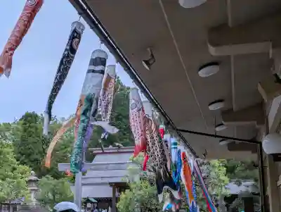 射水神社の{uncategorized: "未分類", other: "その他", undefined: "問題あり", building: "その他建物", grave: "お墓", sacred_gate: "鳥居", guardian: "狛犬", statue: "像", buddha: "仏像", history: "歴史", nature: "自然", garden: "庭園", animal: "動物", pagoda: "塔", temizu: "手水舎", mountain_gate: "山門・神門", sanctuary: "本殿・本堂", subordinate: "末社・摂社", art: "芸術", scenery: "景色", jizo: "地蔵", ema: "絵馬", goshuin: "御朱印", omikuji: "おみくじ", items: "授与品その他", amulet: "お守り", goshuincho: "御朱印帳", eats: "食事", festival: "お祭り", votive_dance: "神楽", shichigosan: "七五三参", wedding: "結婚式", experience: "体験その他", initially: "初詣", around: "周辺", anti_infection: "感染症対策"}
