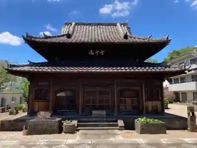 東海寺の本殿・本堂