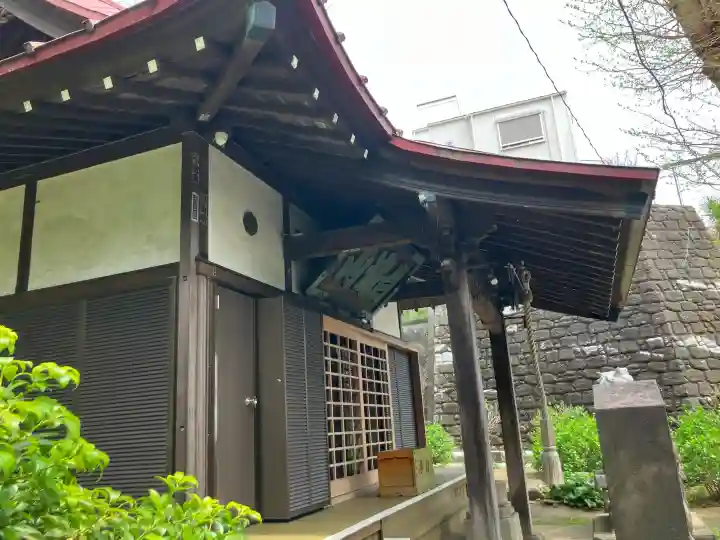 白滝不動尊の{uncategorized: "未分類", other: "その他", undefined: "問題あり", building: "その他建物", grave: "お墓", sacred_gate: "鳥居", guardian: "狛犬", statue: "像", buddha: "仏像", history: "歴史", nature: "自然", garden: "庭園", animal: "動物", pagoda: "塔", temizu: "手水舎", mountain_gate: "山門・神門", sanctuary: "本殿・本堂", subordinate: "末社・摂社", art: "芸術", scenery: "景色", jizo: "地蔵", ema: "絵馬", goshuin: "御朱印", omikuji: "おみくじ", items: "授与品その他", amulet: "お守り", goshuincho: "御朱印帳", eats: "食事", festival: "お祭り", votive_dance: "神楽", shichigosan: "七五三参", wedding: "結婚式", experience: "体験その他", initially: "初詣", around: "周辺", anti_infection: "感染症対策"}
