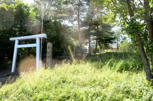 支安平神社の鳥居