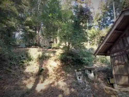 白山神社の末社