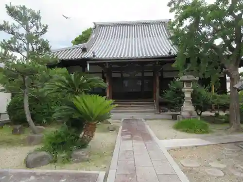 常念寺の本殿