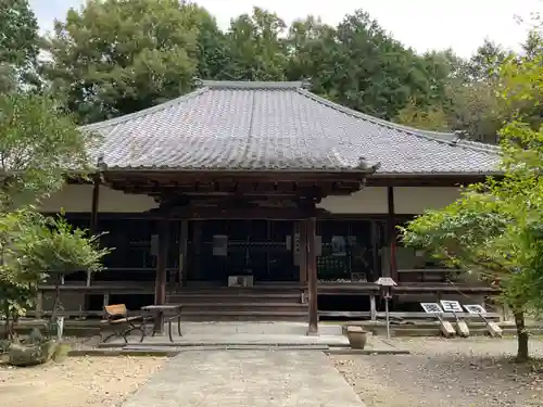 薬王寺の本殿・本堂
