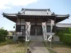 観音寺の本殿