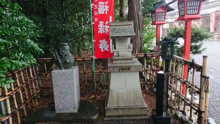 亀ケ池八幡宮の末社・摂社