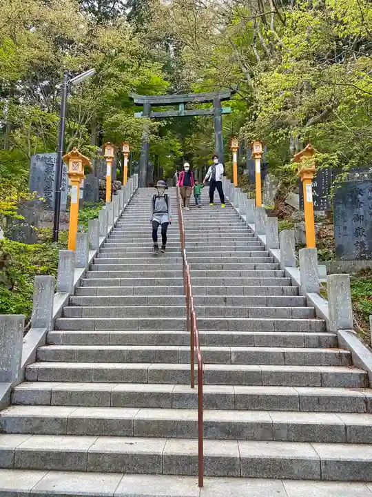 武蔵御嶽神社の鳥居