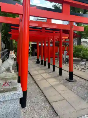 蛇窪神社の{uncategorized: "未分類", other: "その他", undefined: "問題あり", building: "その他建物", grave: "お墓", sacred_gate: "鳥居", guardian: "狛犬", statue: "像", buddha: "仏像", history: "歴史", nature: "自然", garden: "庭園", animal: "動物", pagoda: "塔", temizu: "手水舎", mountain_gate: "山門・神門", sanctuary: "本殿・本堂", subordinate: "末社・摂社", art: "芸術", scenery: "景色", jizo: "地蔵", ema: "絵馬", goshuin: "御朱印", omikuji: "おみくじ", items: "授与品その他", amulet: "お守り", goshuincho: "御朱印帳", eats: "食事", festival: "お祭り", votive_dance: "神楽", shichigosan: "七五三参", wedding: "結婚式", experience: "体験その他", initially: "初詣", around: "周辺", anti_infection: "感染症対策"}