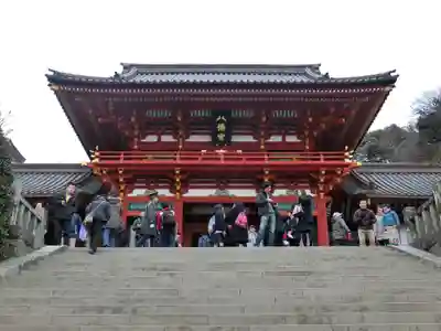 鶴岡八幡宮の山門・神門