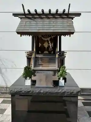 ラゾーナ出雲神社の{uncategorized: "未分類", other: "その他", undefined: "問題あり", building: "その他建物", grave: "お墓", sacred_gate: "鳥居", guardian: "狛犬", statue: "像", buddha: "仏像", history: "歴史", nature: "自然", garden: "庭園", animal: "動物", pagoda: "塔", temizu: "手水舎", mountain_gate: "山門・神門", sanctuary: "本殿・本堂", subordinate: "末社・摂社", art: "芸術", scenery: "景色", jizo: "地蔵", ema: "絵馬", goshuin: "御朱印", omikuji: "おみくじ", items: "授与品その他", amulet: "お守り", goshuincho: "御朱印帳", eats: "食事", festival: "お祭り", votive_dance: "神楽", shichigosan: "七五三参", wedding: "結婚式", experience: "体験その他", initially: "初詣", around: "周辺", anti_infection: "感染症対策"}