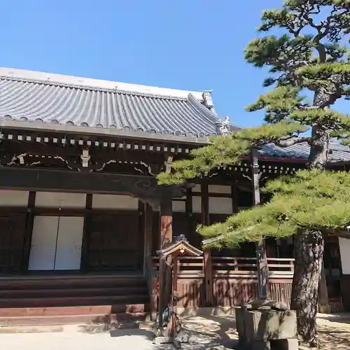 明厳寺の本殿