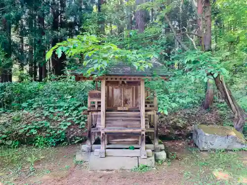 土津神社｜こどもと出世の神さまの末社