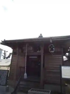 中里薬師堂の本殿・本堂