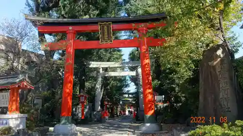 馬橋稲荷神社の鳥居