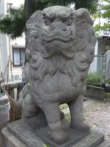 子神社の狛犬