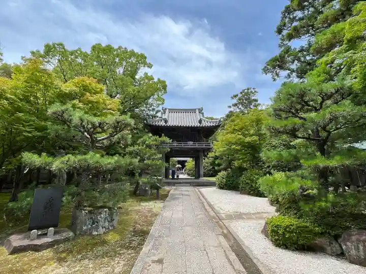 伊勢の国 四天王寺の山門・神門