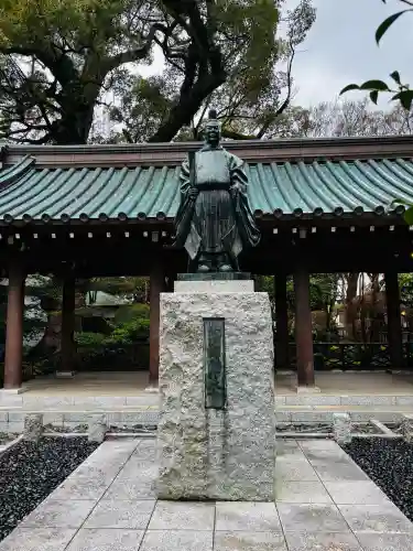 三嶋大社の{uncategorized: "未分類", other: "その他", undefined: "問題あり", building: "その他建物", grave: "お墓", sacred_gate: "鳥居", guardian: "狛犬", statue: "像", buddha: "仏像", history: "歴史", nature: "自然", garden: "庭園", animal: "動物", pagoda: "塔", temizu: "手水舎", mountain_gate: "山門・神門", sanctuary: "本殿・本堂", subordinate: "末社・摂社", art: "芸術", scenery: "景色", jizo: "地蔵", ema: "絵馬", goshuin: "御朱印", omikuji: "おみくじ", items: "授与品その他", amulet: "お守り", goshuincho: "御朱印帳", eats: "食事", festival: "お祭り", votive_dance: "神楽", shichigosan: "七五三参", wedding: "結婚式", experience: "体験その他", initially: "初詣", around: "周辺", anti_infection: "感染症対策"}