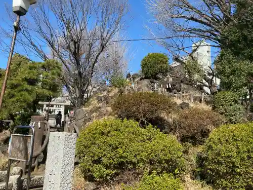 千駄ヶ谷冨士浅間神社の{uncategorized: "未分類", other: "その他", undefined: "問題あり", building: "その他建物", grave: "お墓", sacred_gate: "鳥居", guardian: "狛犬", statue: "像", buddha: "仏像", history: "歴史", nature: "自然", garden: "庭園", animal: "動物", pagoda: "塔", temizu: "手水舎", mountain_gate: "山門・神門", sanctuary: "本殿・本堂", subordinate: "末社・摂社", art: "芸術", scenery: "景色", jizo: "地蔵", ema: "絵馬", goshuin: "御朱印", omikuji: "おみくじ", items: "授与品その他", amulet: "お守り", goshuincho: "御朱印帳", eats: "食事", festival: "お祭り", votive_dance: "神楽", shichigosan: "七五三参", wedding: "結婚式", experience: "体験その他", initially: "初詣", around: "周辺", anti_infection: "感染症対策"}