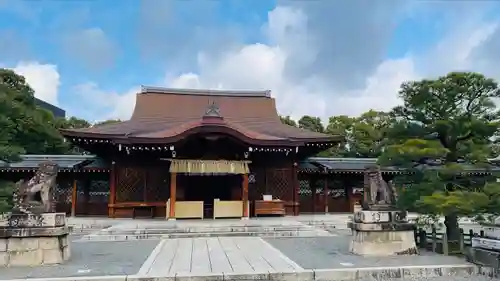 城南宮の本殿・本堂