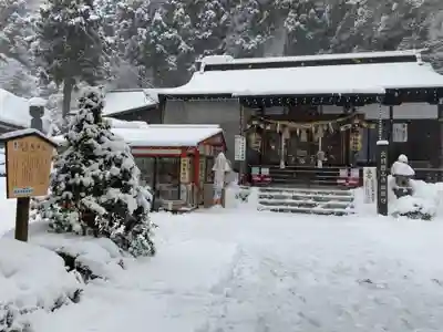 山寺日枝神社の本殿・本堂