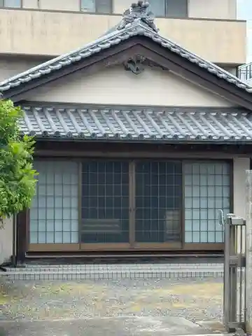 顕宗寺の{uncategorized: "未分類", other: "その他", undefined: "問題あり", building: "その他建物", grave: "お墓", sacred_gate: "鳥居", guardian: "狛犬", statue: "像", buddha: "仏像", history: "歴史", nature: "自然", garden: "庭園", animal: "動物", pagoda: "塔", temizu: "手水舎", mountain_gate: "山門・神門", sanctuary: "本殿・本堂", subordinate: "末社・摂社", art: "芸術", scenery: "景色", jizo: "地蔵", ema: "絵馬", goshuin: "御朱印", omikuji: "おみくじ", items: "授与品その他", amulet: "お守り", goshuincho: "御朱印帳", eats: "食事", festival: "お祭り", votive_dance: "神楽", shichigosan: "七五三参", wedding: "結婚式", experience: "体験その他", initially: "初詣", around: "周辺", anti_infection: "感染症対策"}