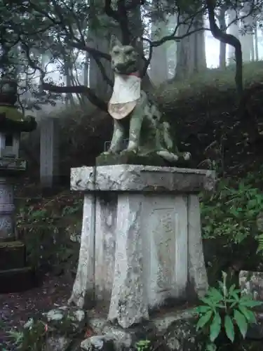 三峯神社の狛犬