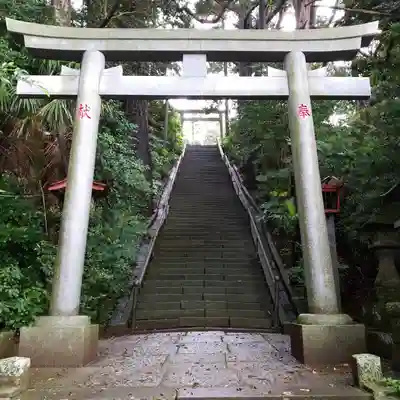 素鵞熊野神社の鳥居