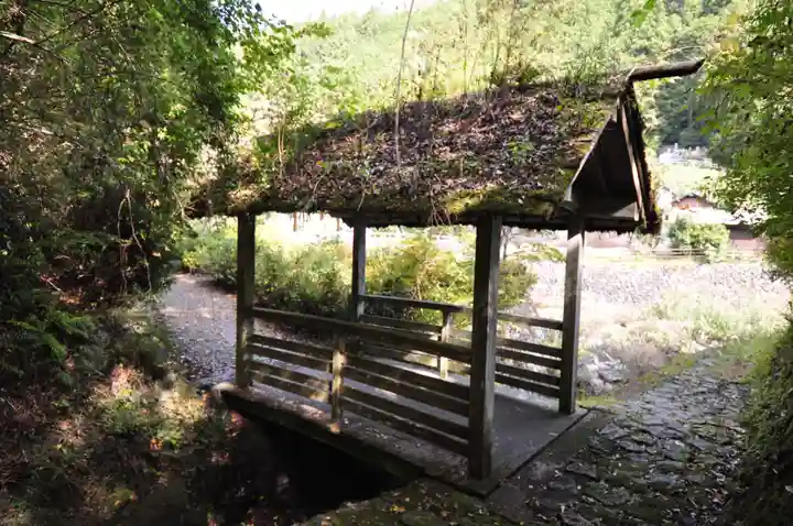 秋滝龍王神社(愛媛県)