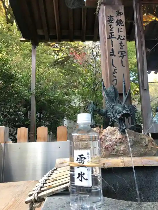 真清田神社の手水舎
