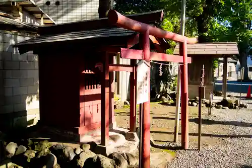 取手八坂神社の末社