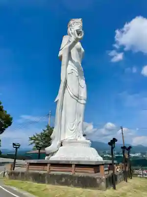 韮崎平和観音(山梨県)
