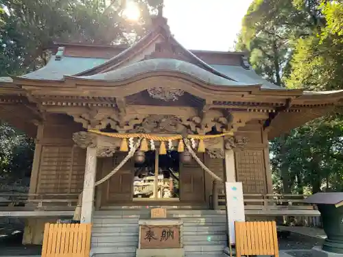 泉神社の本殿・本堂