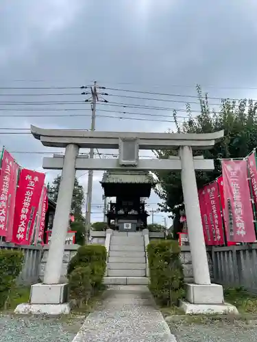 成田山川越別院の鳥居