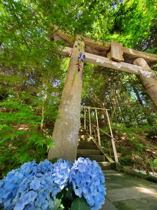 滑川神社 - 仕事と子どもの守り神(福島県)